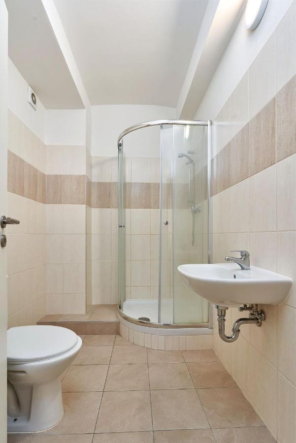 Apartmany Kladno - Libusin エクステリア 写真